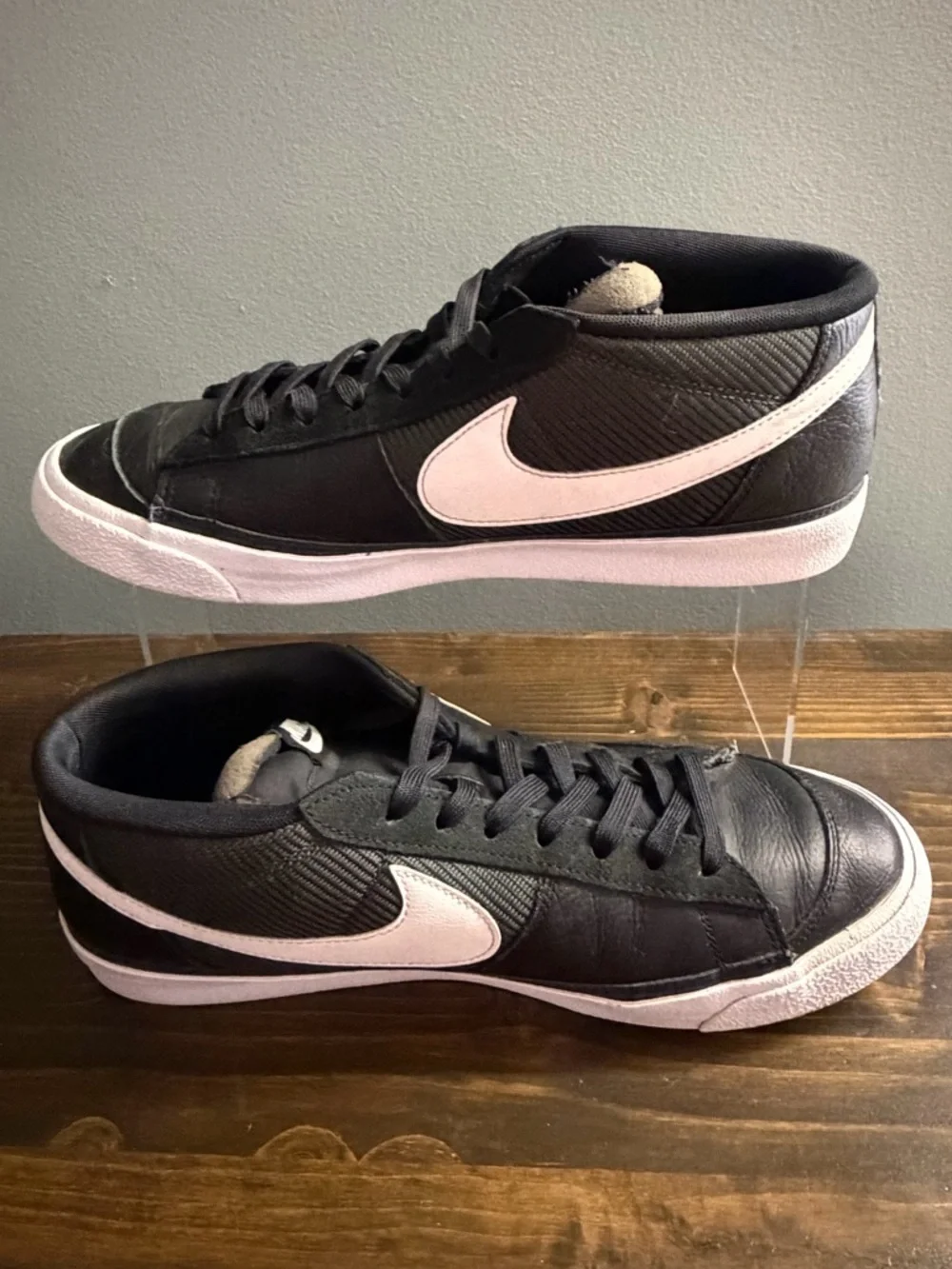 Nike Blazer Low Pro Club Men’s Swoosh Sneaker Black & White size 12